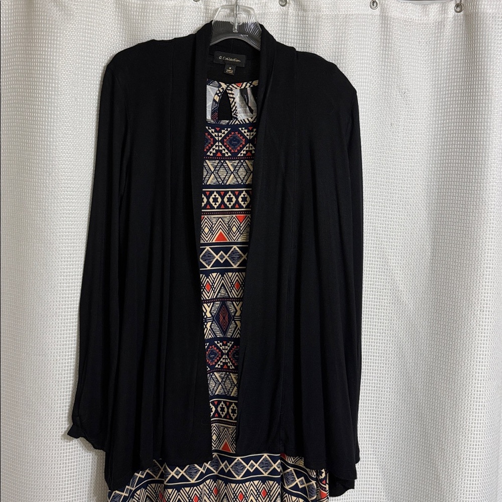 EUC  G Collection lightweight black open front knit cardigan. Size M